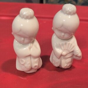 OMC Japan charming White Ceramic Figurines